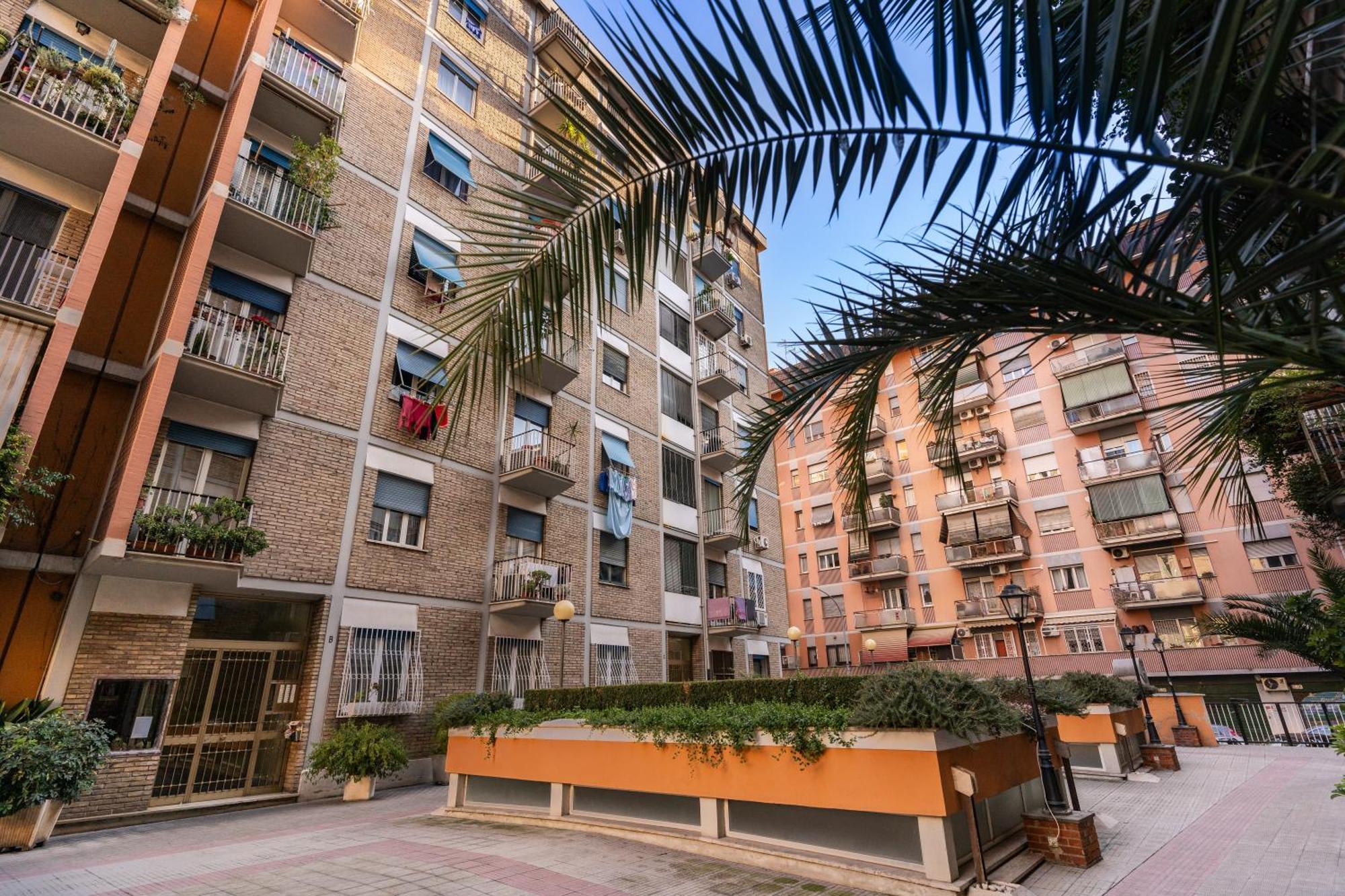 Cosy Flat Cinecitta' Apartment Rome Exterior photo